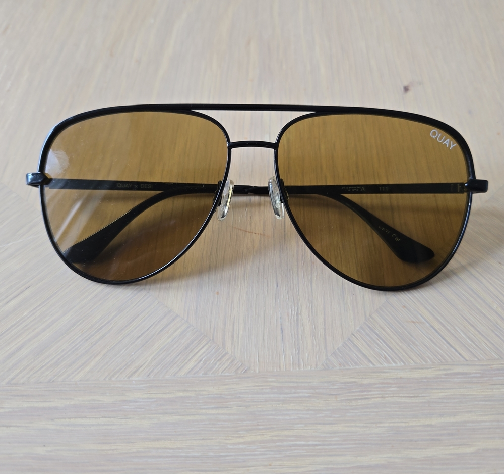 Quay Australia Aviator Sunglasses Black Frame Brown Lenses
